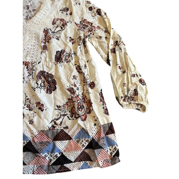 Maurices Blouse Womens 0X Cream Floral Lace Trim V Neck Boho Patchwork Tunic - Picture 6 of 6